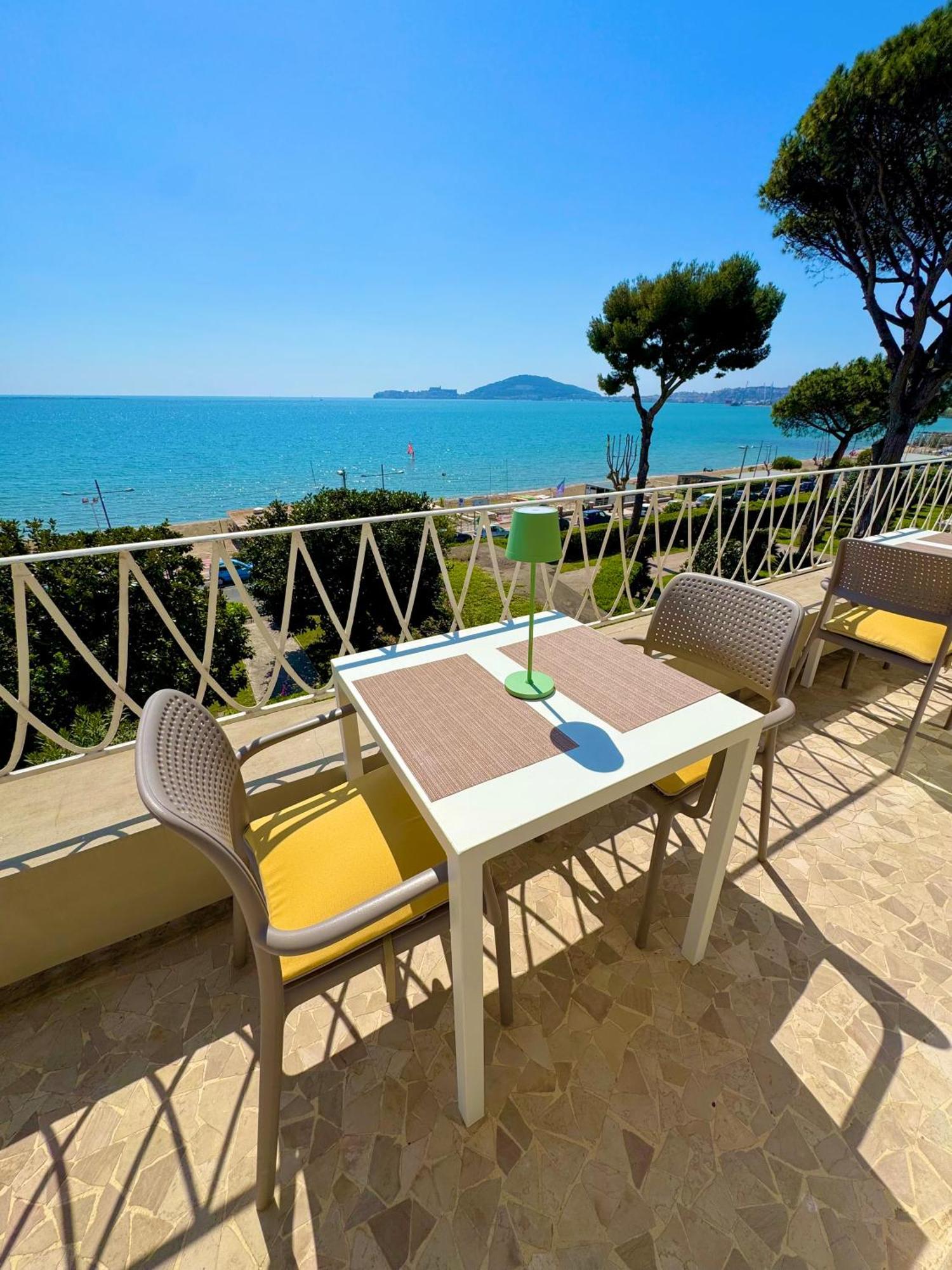 Villa Magnolia Formia Exterior foto