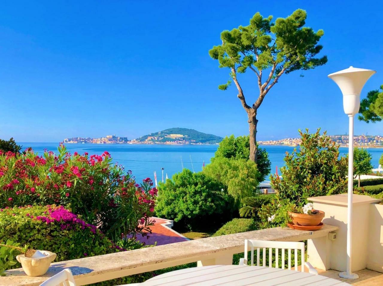Villa Magnolia Formia Exterior foto